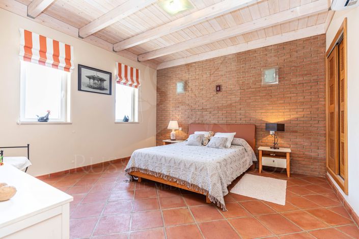 Image No.9-3 Bed Villa for sale