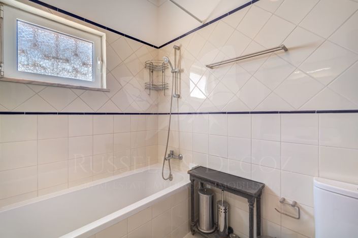 Image No.24-4 Bed Villa for sale
