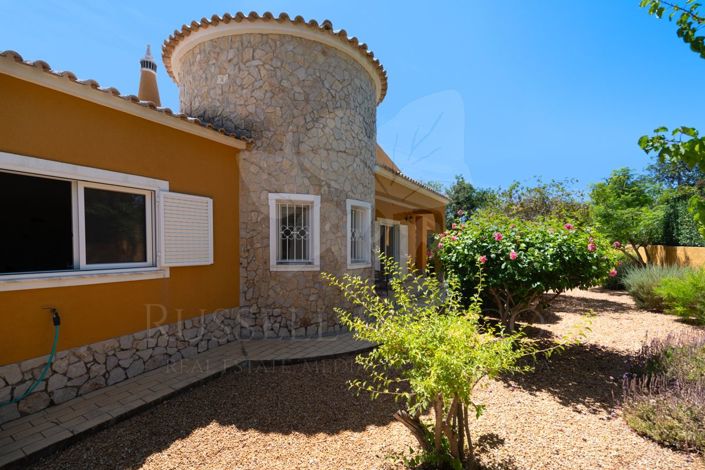 Image No.52-4 Bed Villa for sale