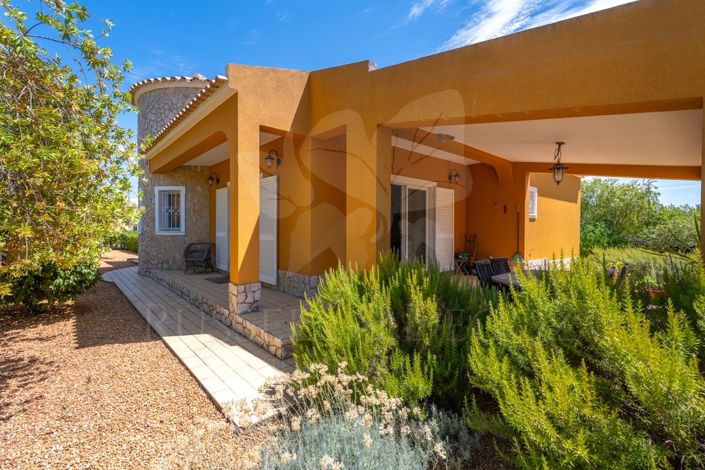 Image No.54-4 Bed Villa for sale