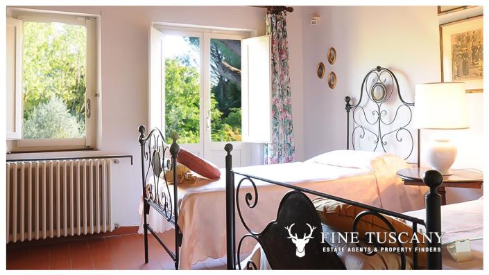 Image No.9-Maison de campagne de 6 chambres à vendre à Crespina