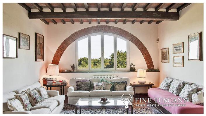 Image No.2-Maison de campagne de 6 chambres à vendre à Crespina