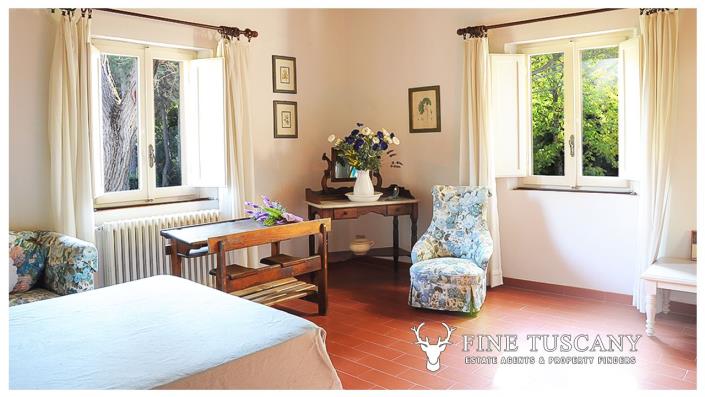 Image No.10-Maison de campagne de 6 chambres à vendre à Crespina