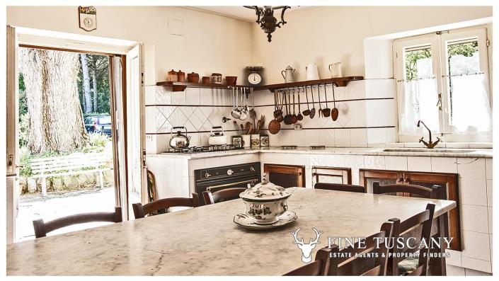 Image No.4-Maison de campagne de 6 chambres à vendre à Crespina