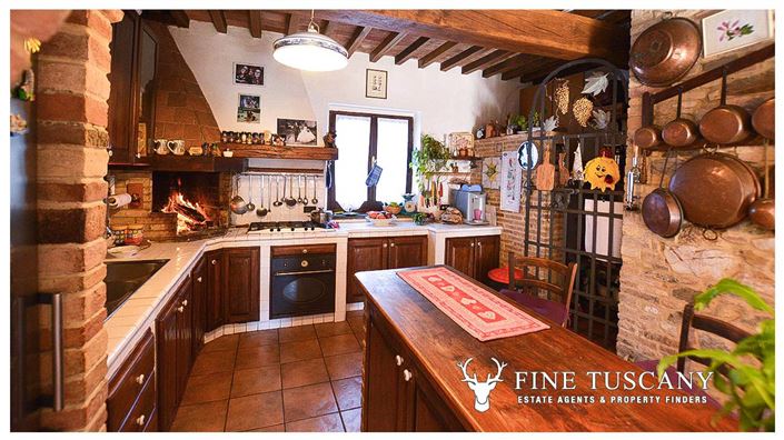 Image No.5-Propriété de 9 chambres à vendre à Toscane