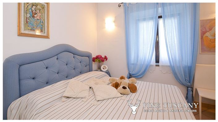 Image No.10-Propriété de 9 chambres à vendre à Toscane