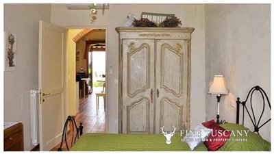2-Bedroom-Apartment-for-sale-in-Orciatico-Tuscany-Italy-7