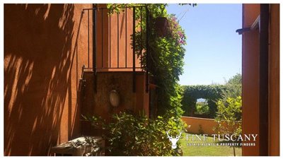 2-Bedroom-Apartment-for-sale-in-Orciatico-Tuscany-Italy-26