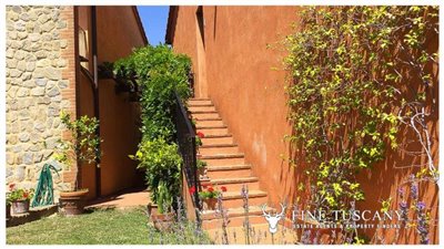2-Bedroom-Apartment-for-sale-in-Orciatico-Tuscany-Italy-27