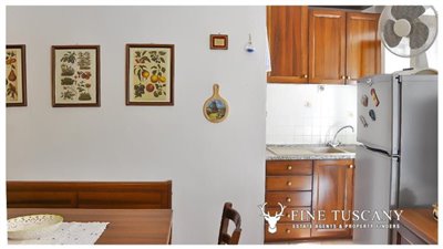 3-Bedroom-house-for-sale-in-Orciatico-Tuscany-Italy-7