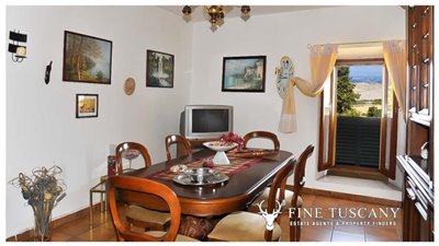 3-Bedroom-house-for-sale-in-Orciatico-Tuscany-Italy-12