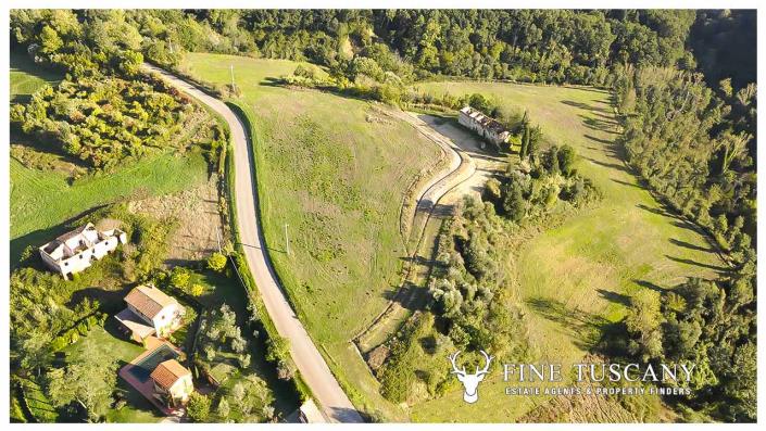 Image No.3-7 Bed Farmhouse for sale