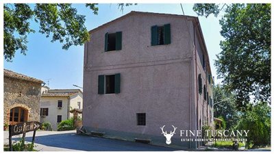 House-for-sale-in-Chiusdino-Siena-Tuscany-1