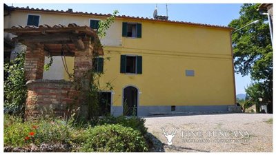 House-for-sale-in-Chiusdino-Siena-Tuscany-12