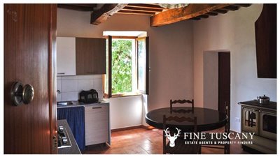 House-for-sale-in-Chiusdino-Siena-Tuscany-13