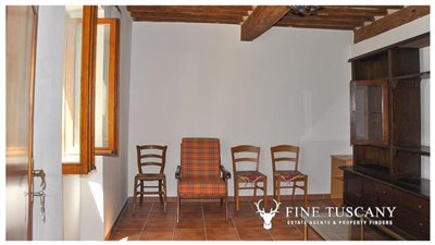 House-for-sale-in-Chiusdino-Siena-Tuscany-16