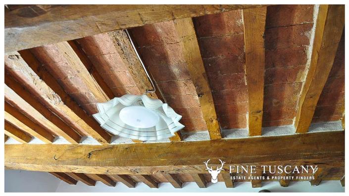 Image No.23-4 Bed Country House for sale