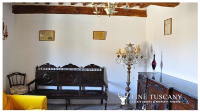 House-for-sale-in-Chiusdino-Siena-Tuscany-28
