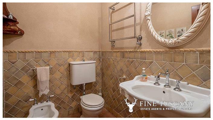 Image No.25-4 Bed House/Villa for sale