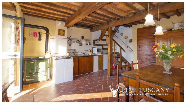 Image No.8-5 Bed Country House for sale