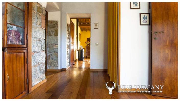 Image No.12-5 Bed Country House for sale