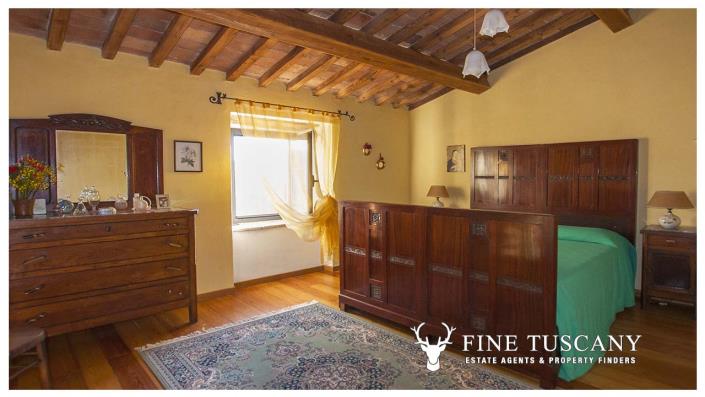 Image No.13-5 Bed Country House for sale