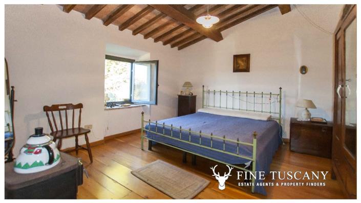 Image No.18-5 Bed Country House for sale