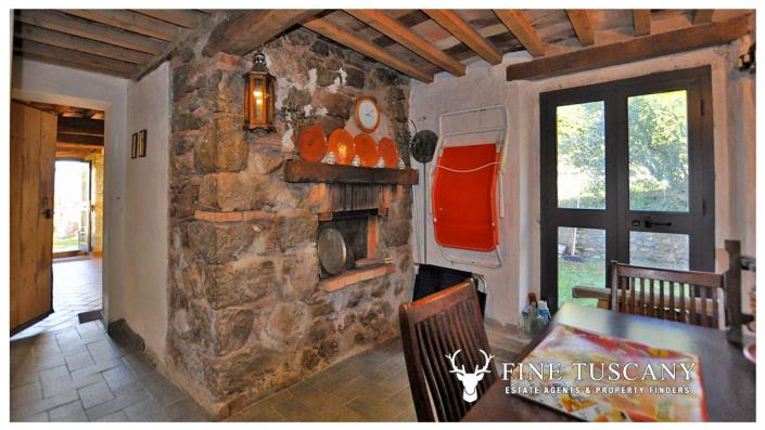 Image No.19-5 Bed Country House for sale