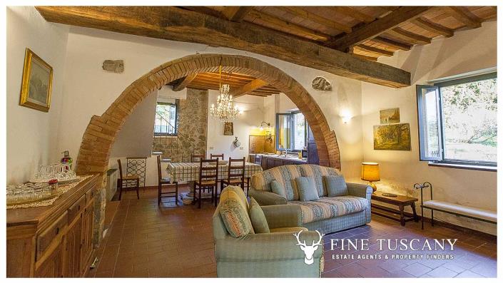 Image No.20-5 Bed Country House for sale