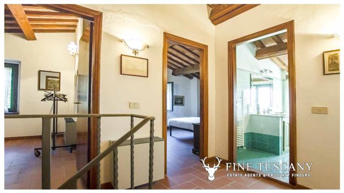 Image No.25-5 Bed Country House for sale