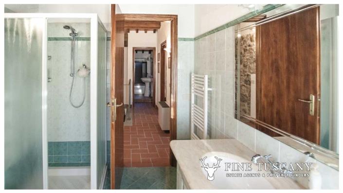 Image No.29-5 Bed Country House for sale