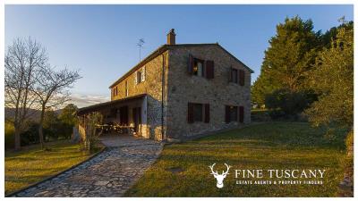 5 Bed Country House for sale