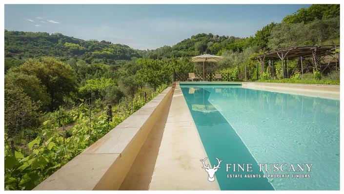 Image No.3-Maison de campagne de 4 chambres à vendre à Volterra