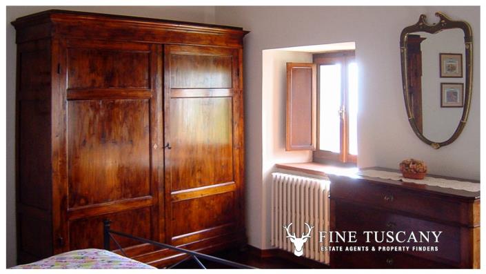 Image No.9-Maison de campagne de 10 chambres à vendre à Molazzana