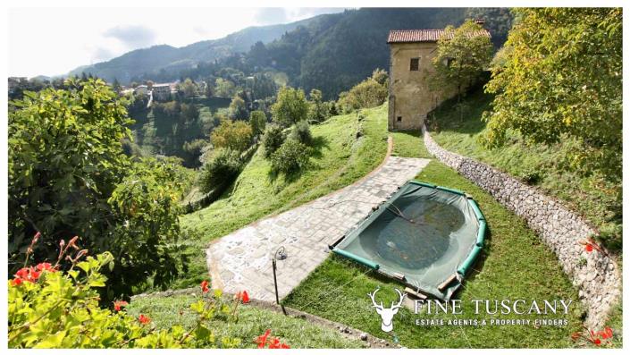 Image No.17-Maison de campagne de 10 chambres à vendre à Molazzana