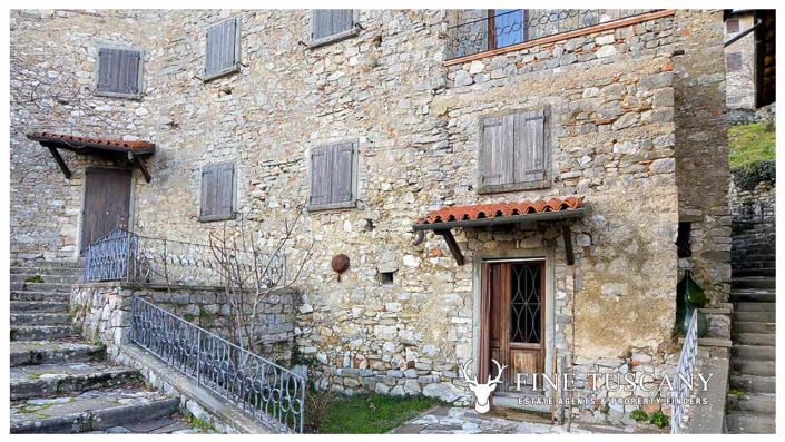 Image No.22-Maison de campagne de 10 chambres à vendre à Molazzana