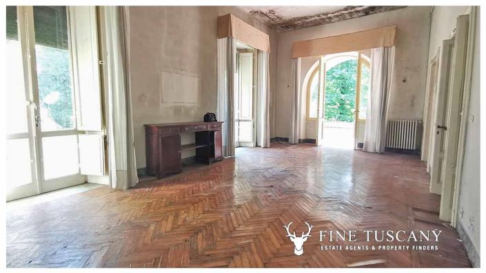 Image No.10-10 Bed House/Villa for sale