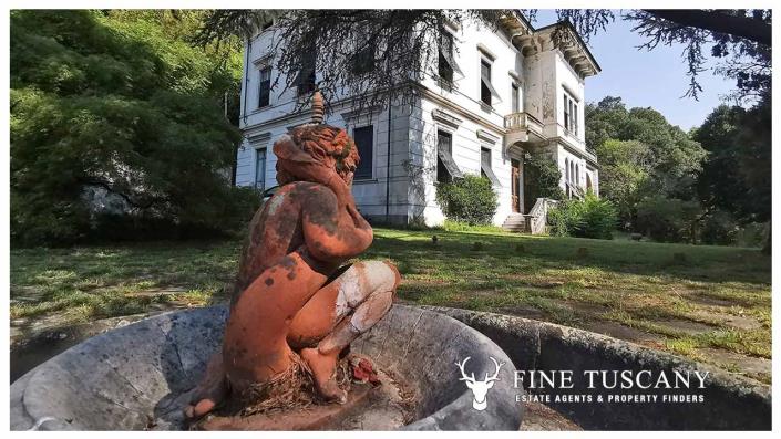 Image No.19-10 Bed House/Villa for sale