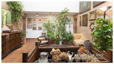 Architectural-Villa-for-sale-in-Pisa-Tuscany-Italy---Gae-Aulenti---3