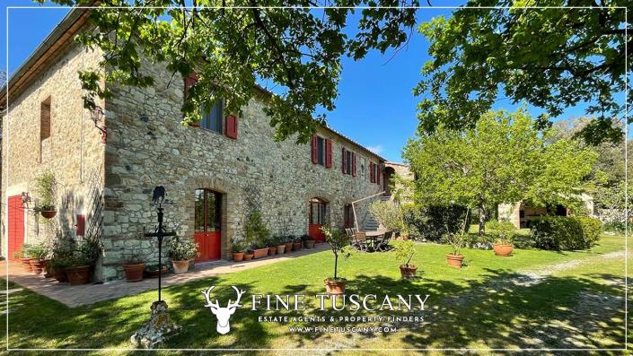 Image No.1-4 Bed Farmhouse for sale