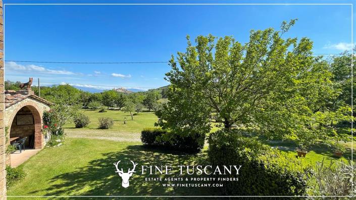 Image No.13-4 Bed Farmhouse for sale