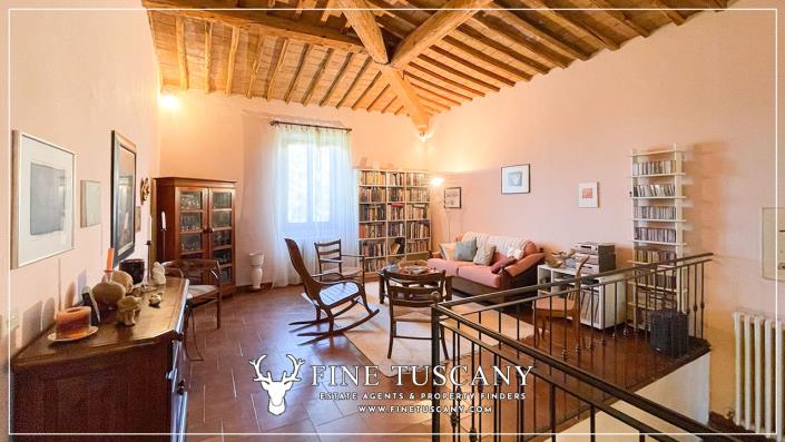 Image No.42-4 Bed Farmhouse for sale