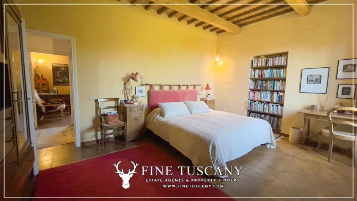 Image No.45-4 Bed Farmhouse for sale