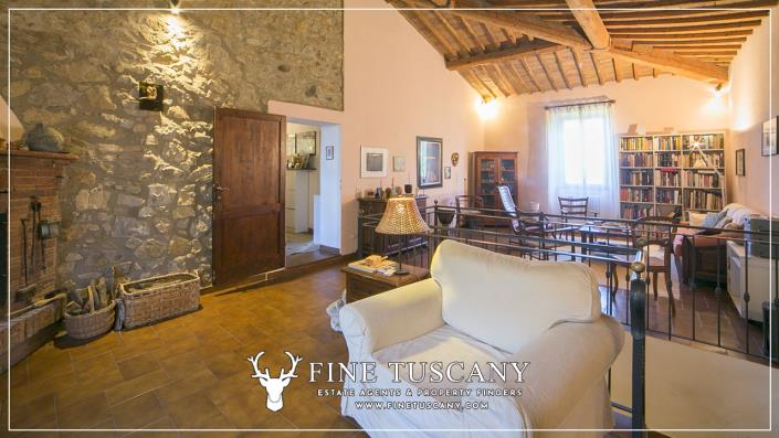 Image No.43-4 Bed Farmhouse for sale