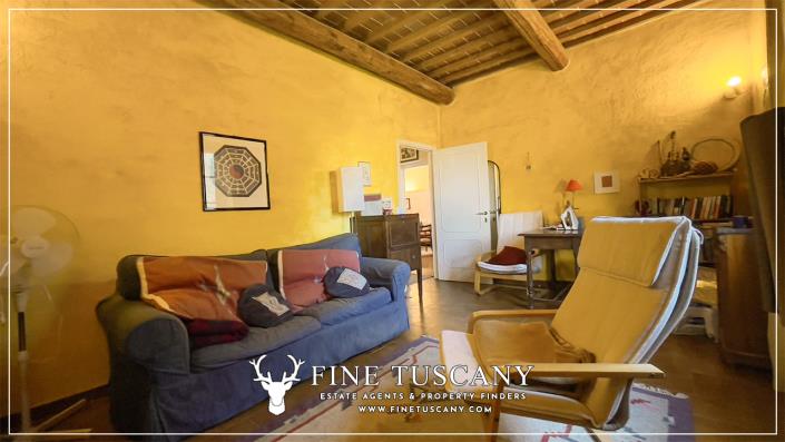 Image No.49-4 Bed Farmhouse for sale