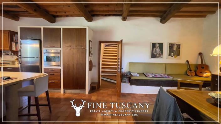 Image No.32-4 Bed Farmhouse for sale