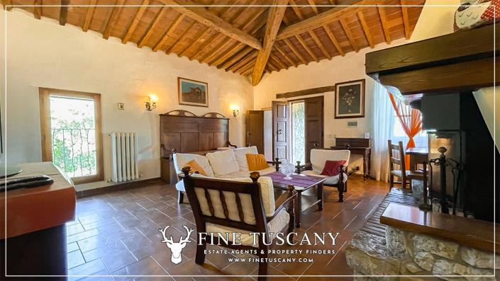 Image No.53-4 Bed Farmhouse for sale