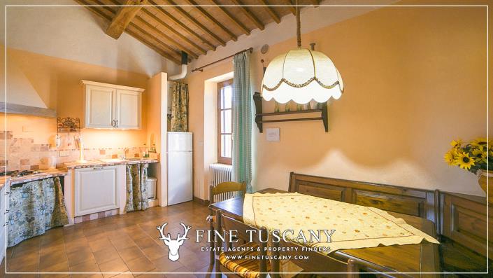 Image No.55-4 Bed Farmhouse for sale