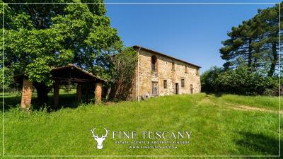 Property-to-restore-with-land-for-sale-in-Florence-Tuscany-Italy-11