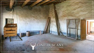 Property-to-restore-with-land-for-sale-in-Florence-Tuscany-Italy-31